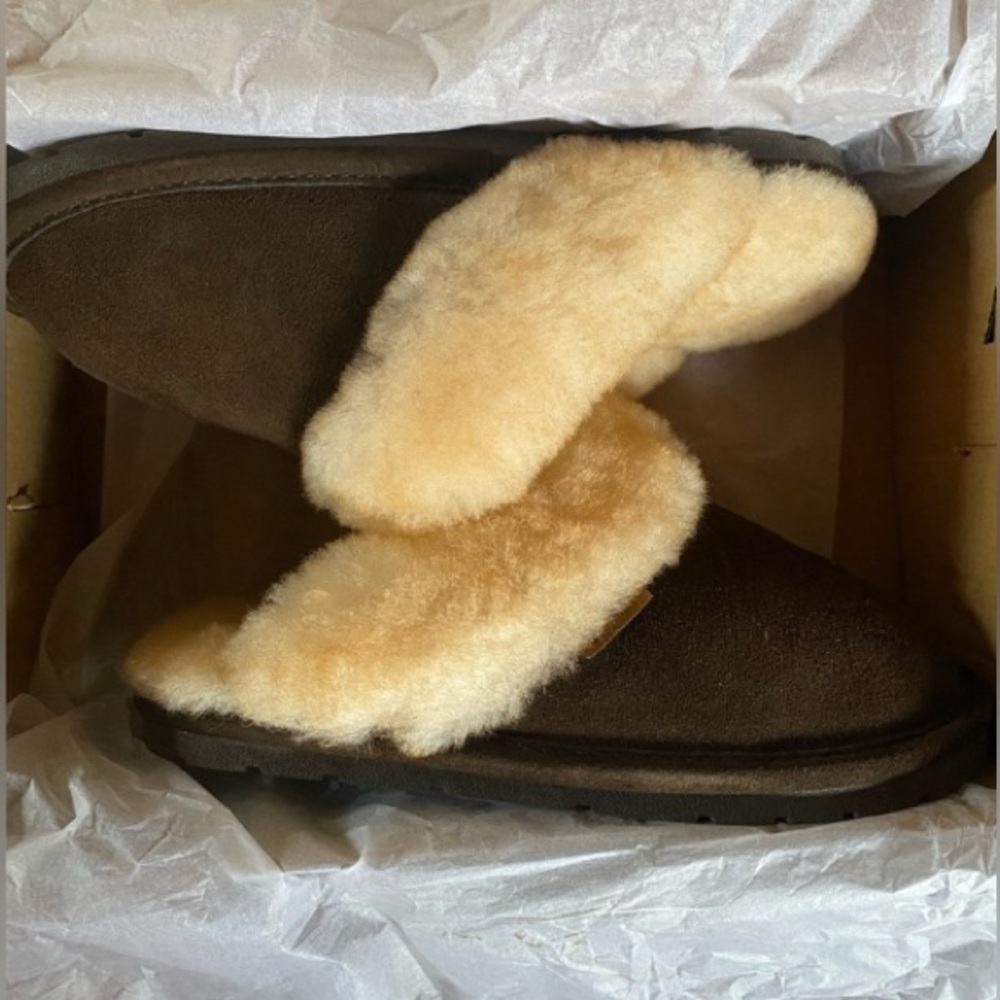 NEW Sheepskin Slippers - Sizes 6.5-7.5